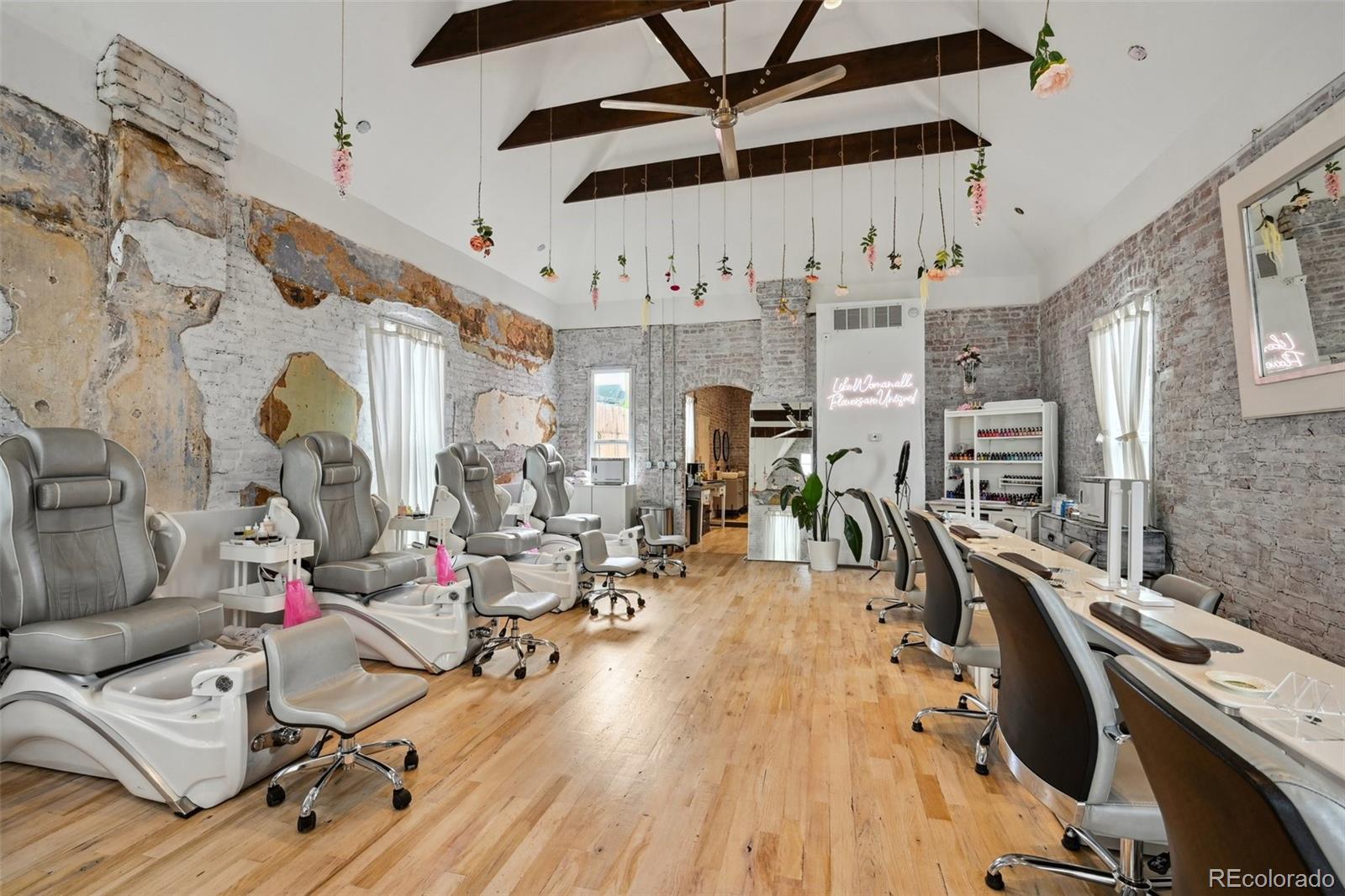 1123-1125 Santa Fe Drive