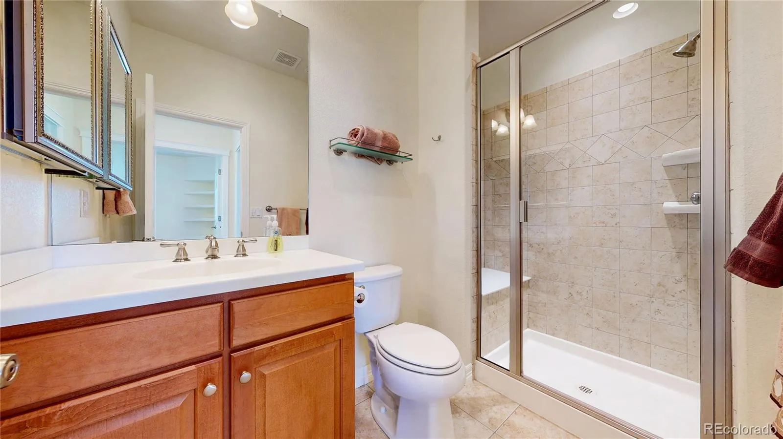 Arvada, Colorado 80004, United States, 4 Bedrooms Bedrooms, ,3 BathroomsBathrooms,Residential,Pending,105159