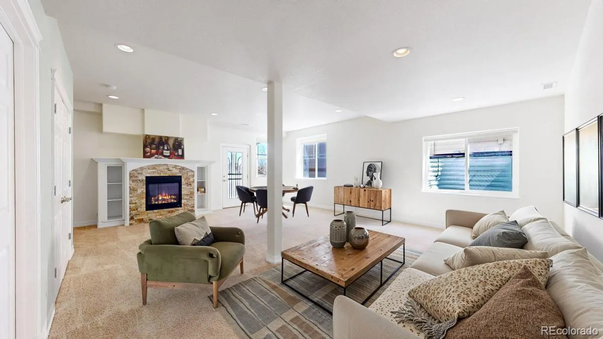 Arvada, Colorado 80004, United States, 4 Bedrooms Bedrooms, ,3 BathroomsBathrooms,Residential,Pending,105159