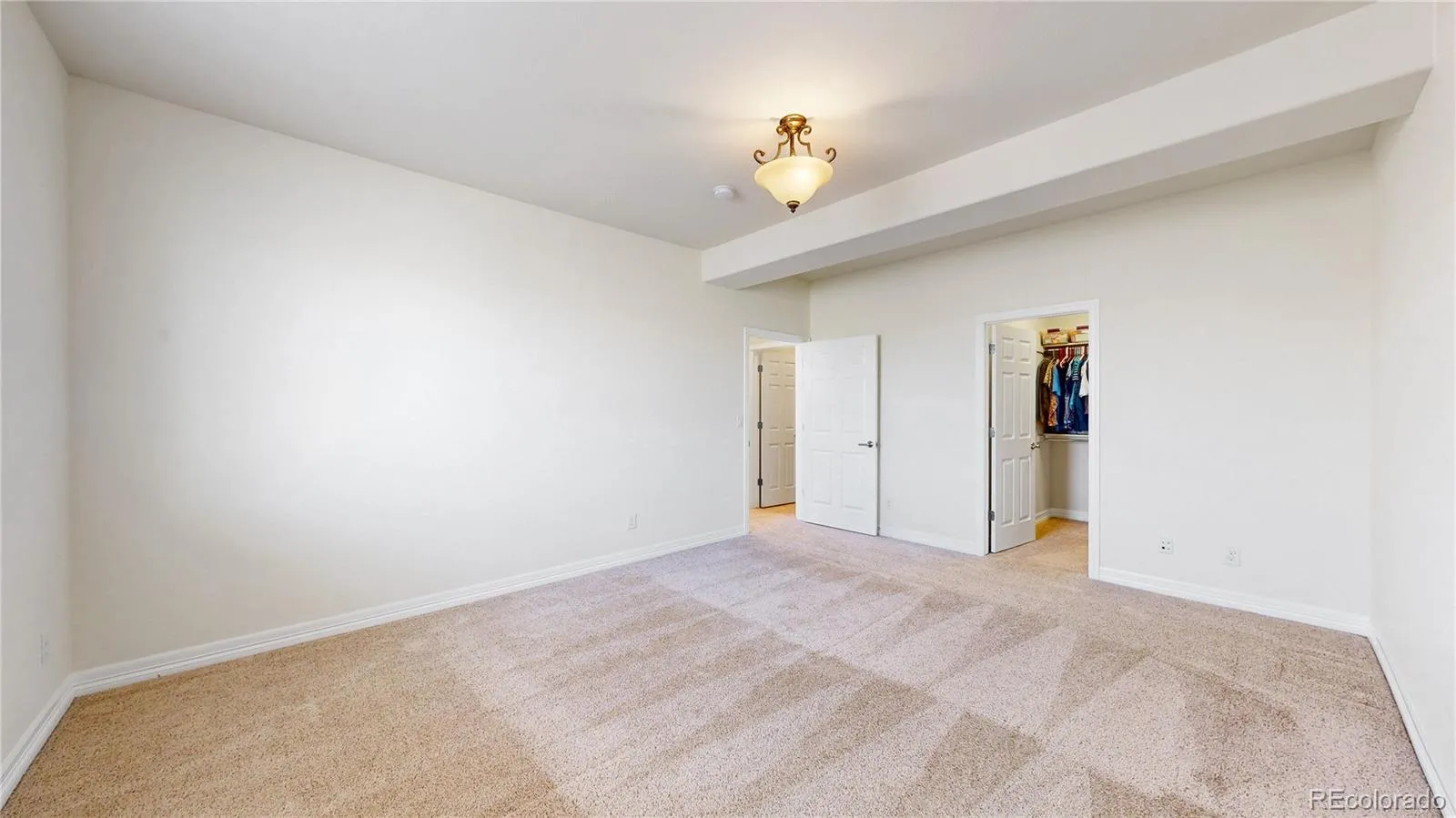 Arvada, Colorado 80004, United States, 4 Bedrooms Bedrooms, ,3 BathroomsBathrooms,Residential,Pending,105159