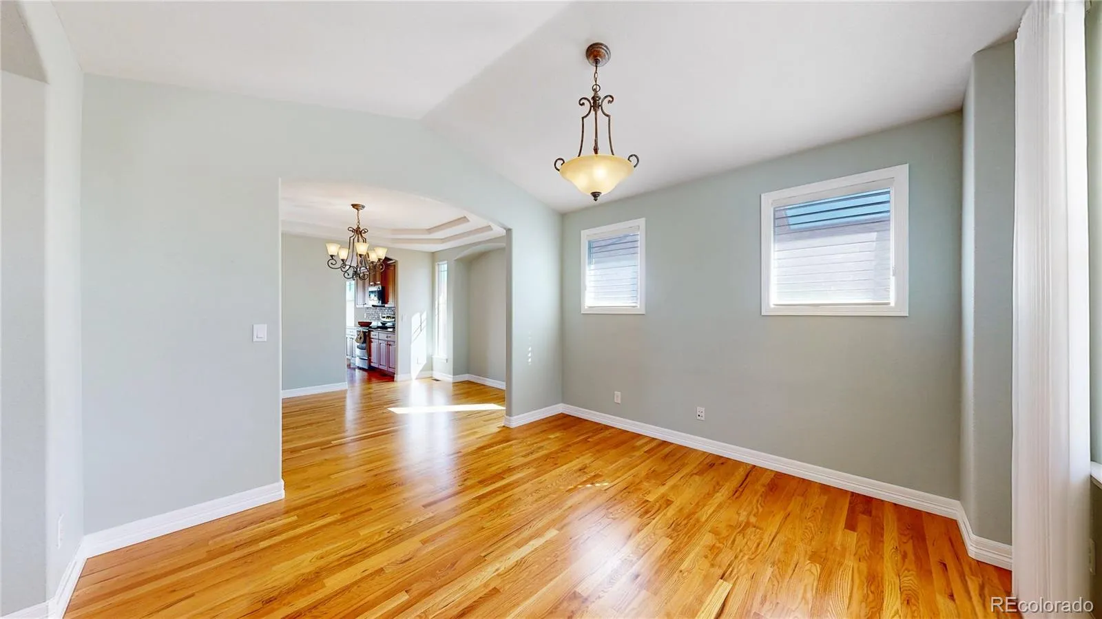 Arvada, Colorado 80004, United States, 4 Bedrooms Bedrooms, ,3 BathroomsBathrooms,Residential,Pending,105159