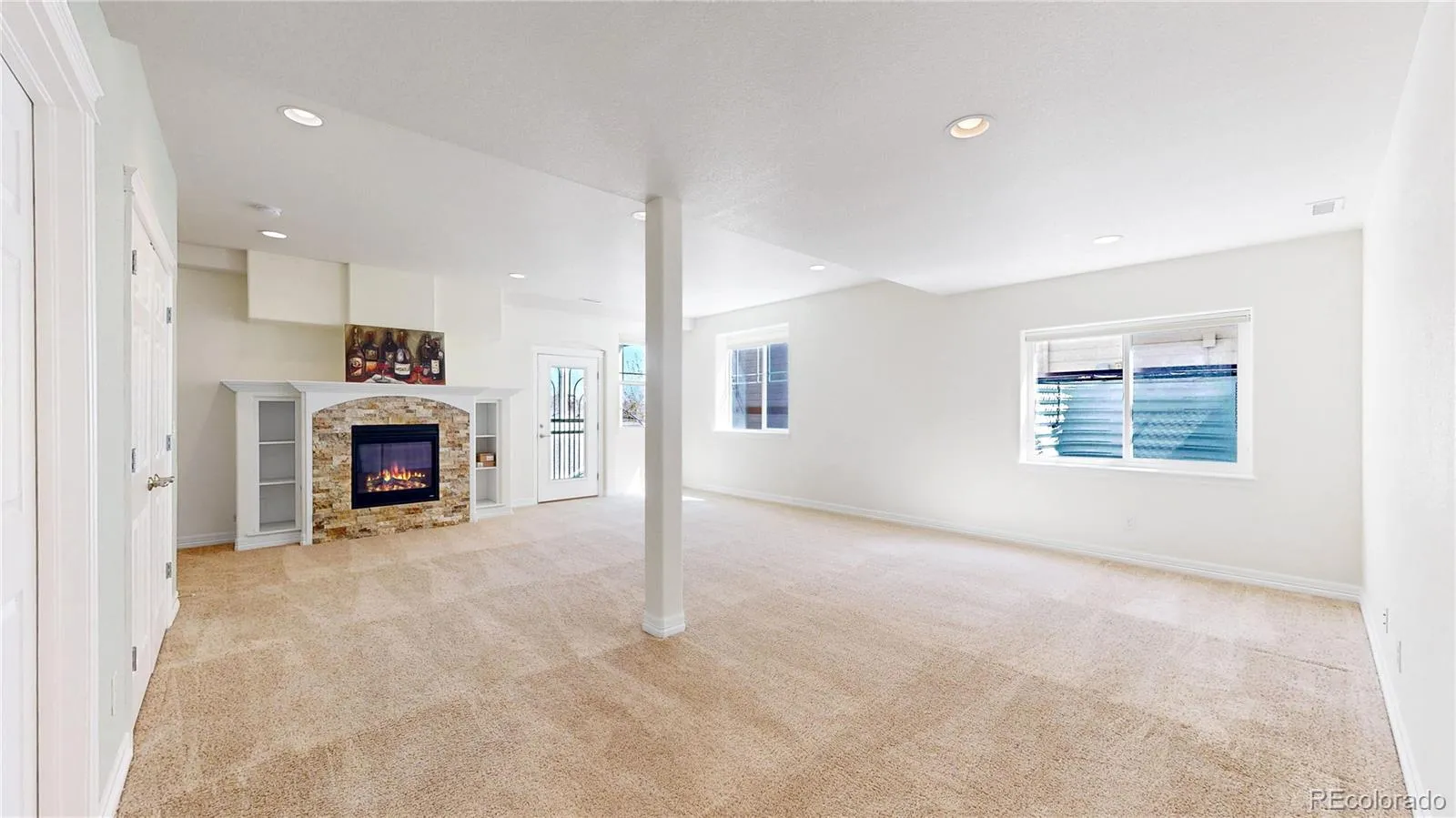 Arvada, Colorado 80004, United States, 4 Bedrooms Bedrooms, ,3 BathroomsBathrooms,Residential,Pending,105159