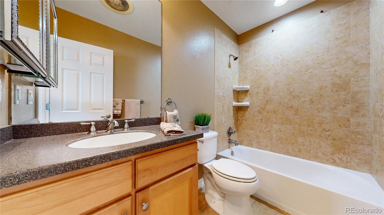 Arvada, Colorado 80004, United States, 4 Bedrooms Bedrooms, ,3 BathroomsBathrooms,Residential,Pending,105159