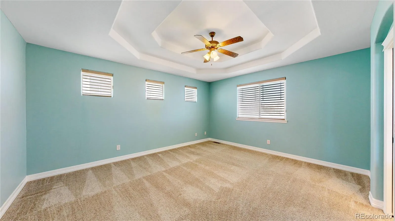 Arvada, Colorado 80004, United States, 4 Bedrooms Bedrooms, ,3 BathroomsBathrooms,Residential,Pending,105159