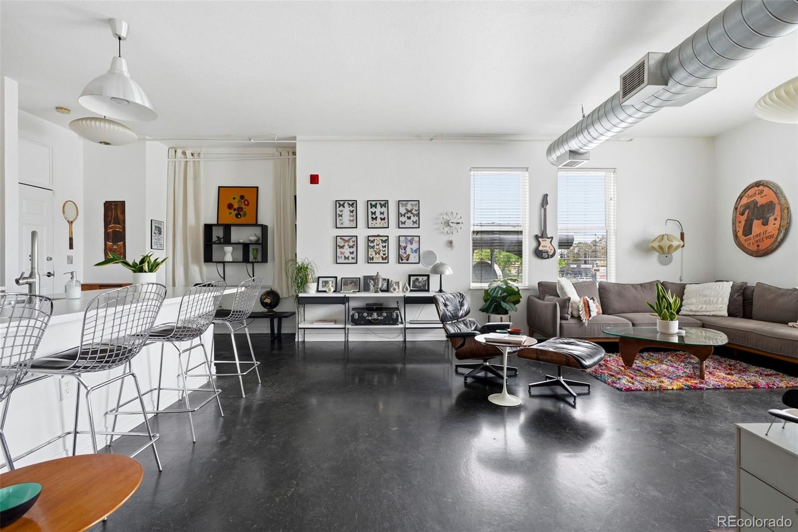 277 N Broadway 209