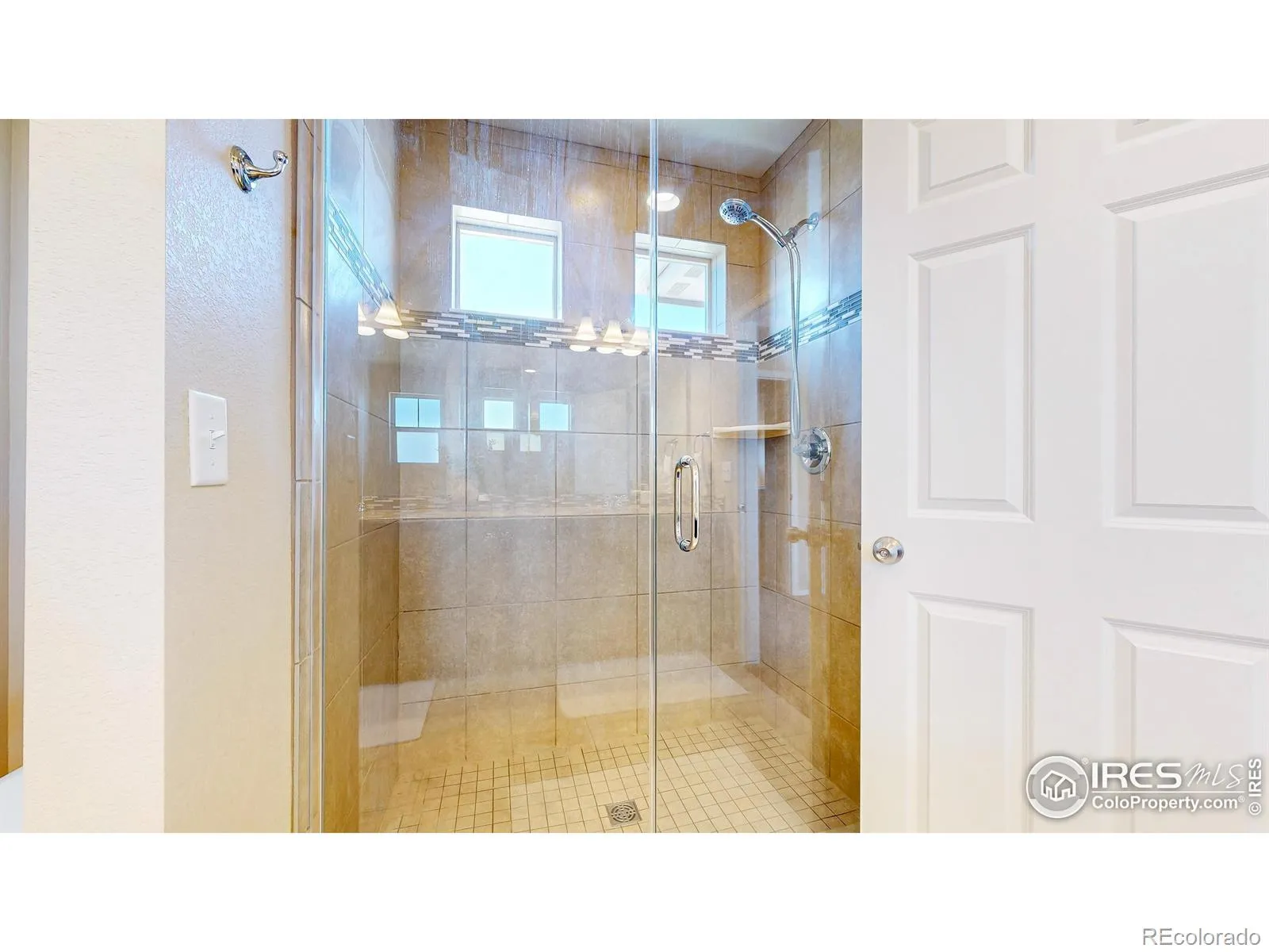 Erie, Colorado 80516, United States, 3 Bedrooms Bedrooms, ,2 BathroomsBathrooms,Residential,Active,206362