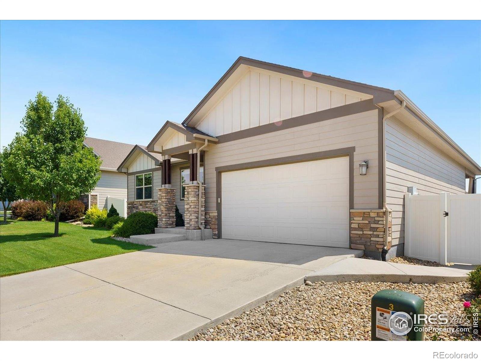 5653 Carmon Drive