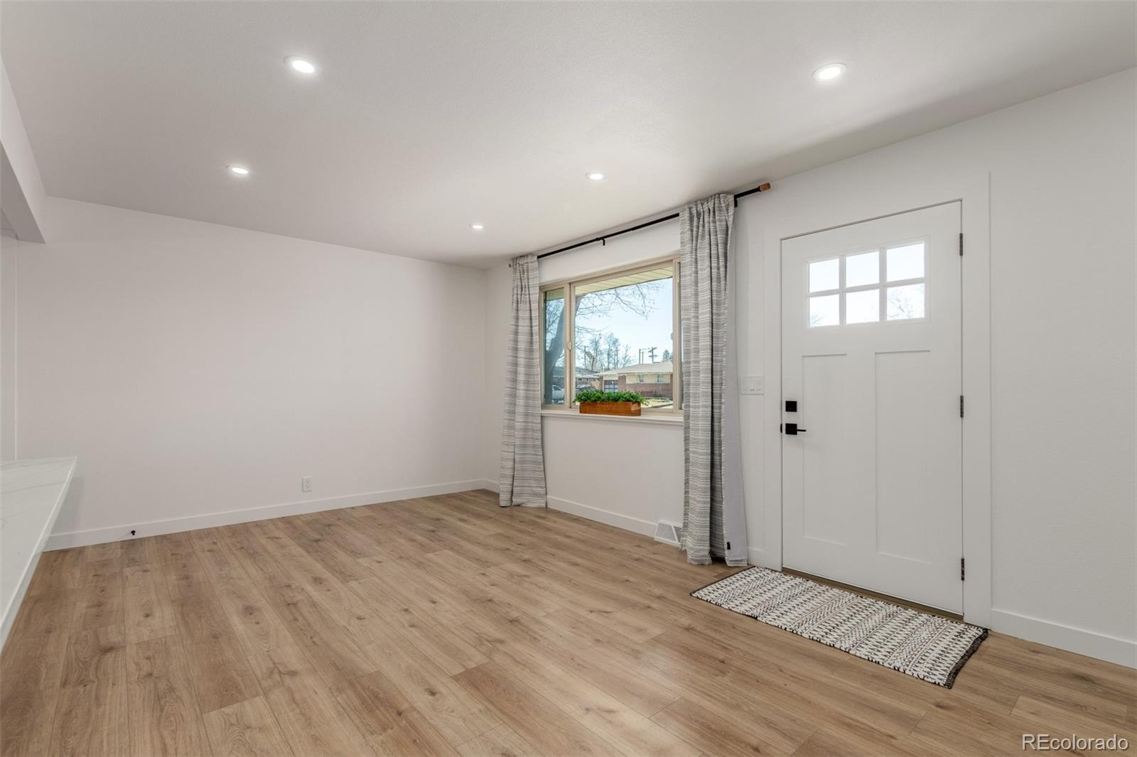 2068 S Zenobia Street