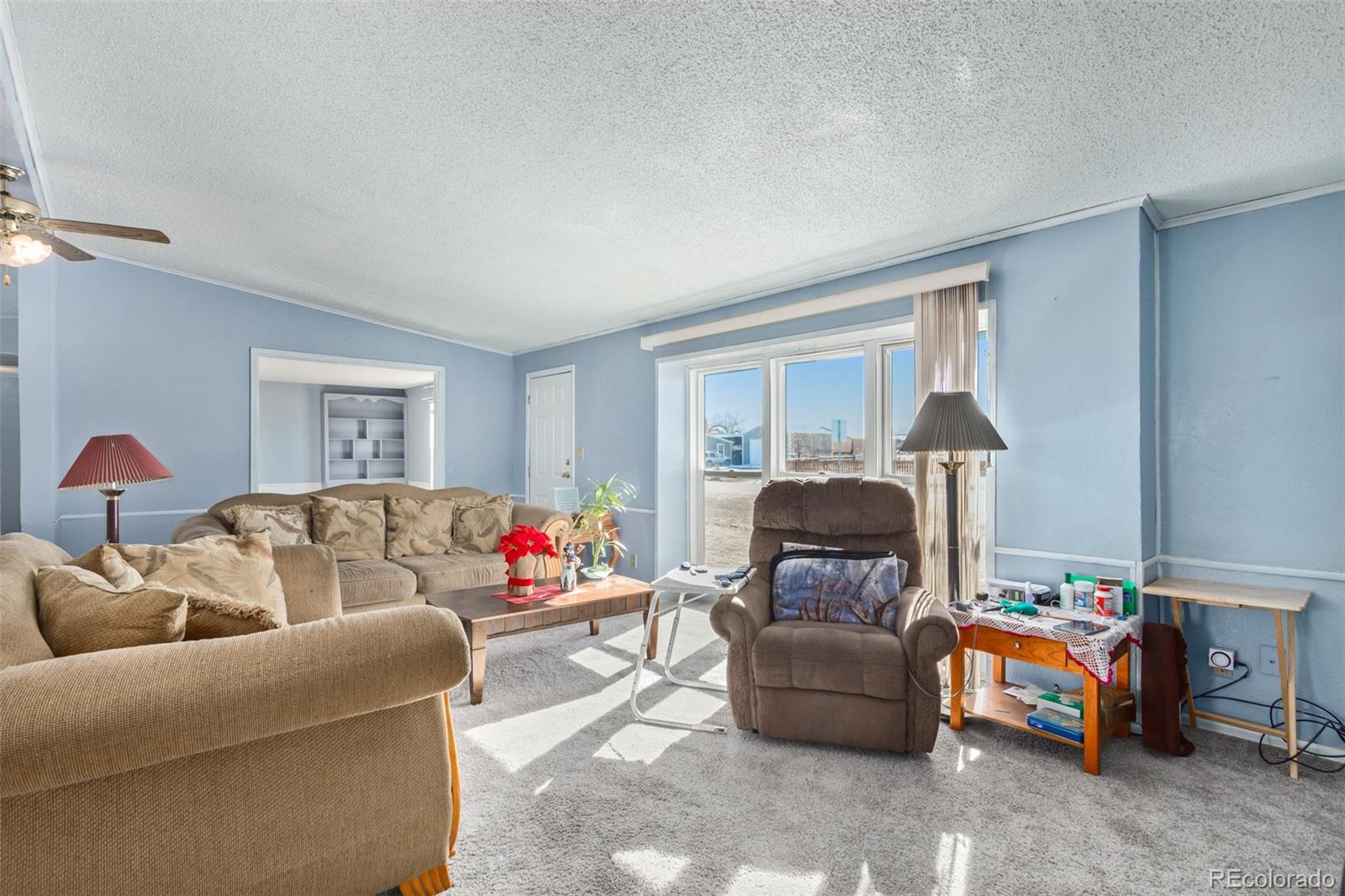 Photo 3 of 17 of 501 Zante Way house