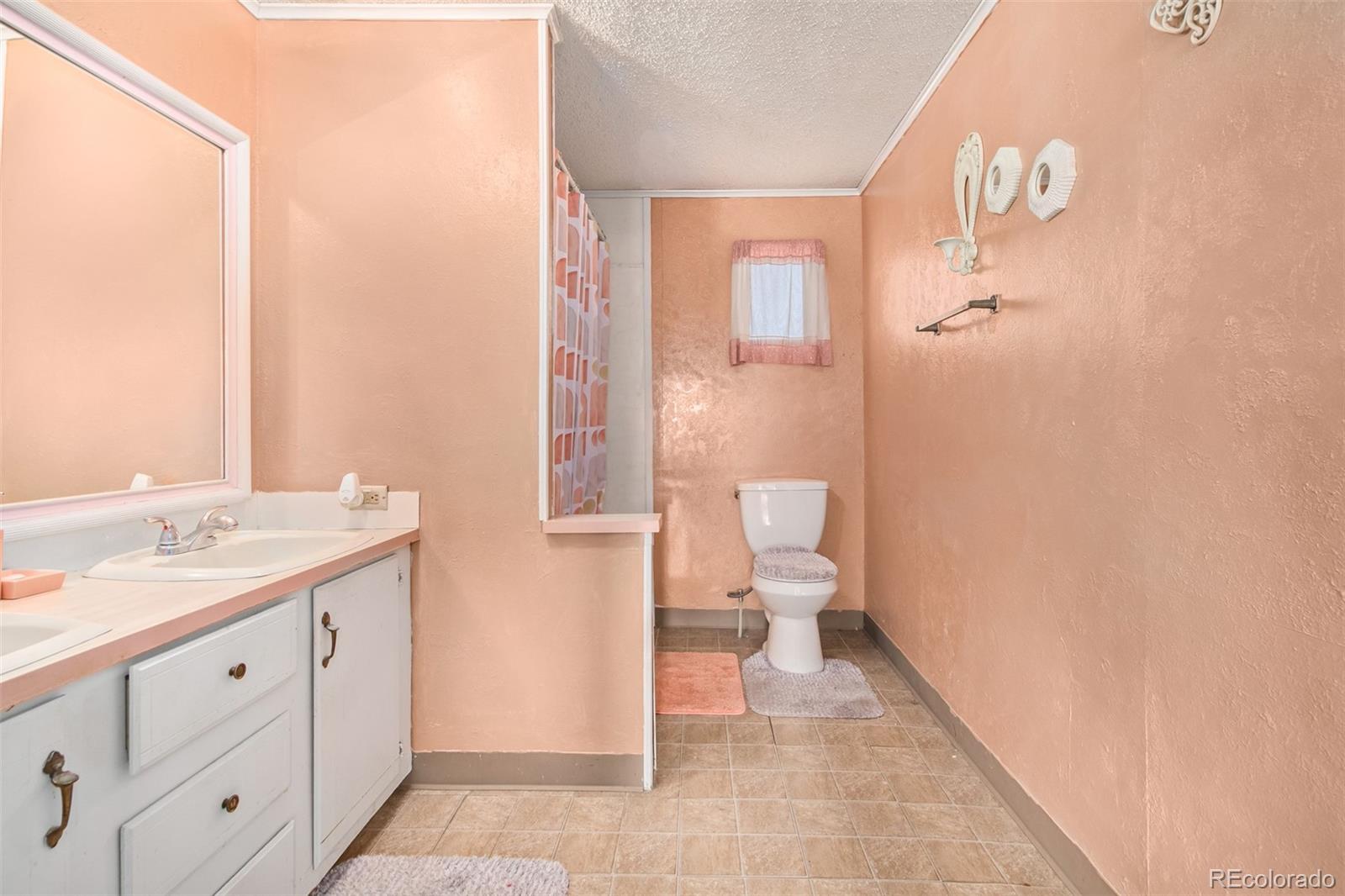 Photo 10 of 17 of 501 Zante Way house