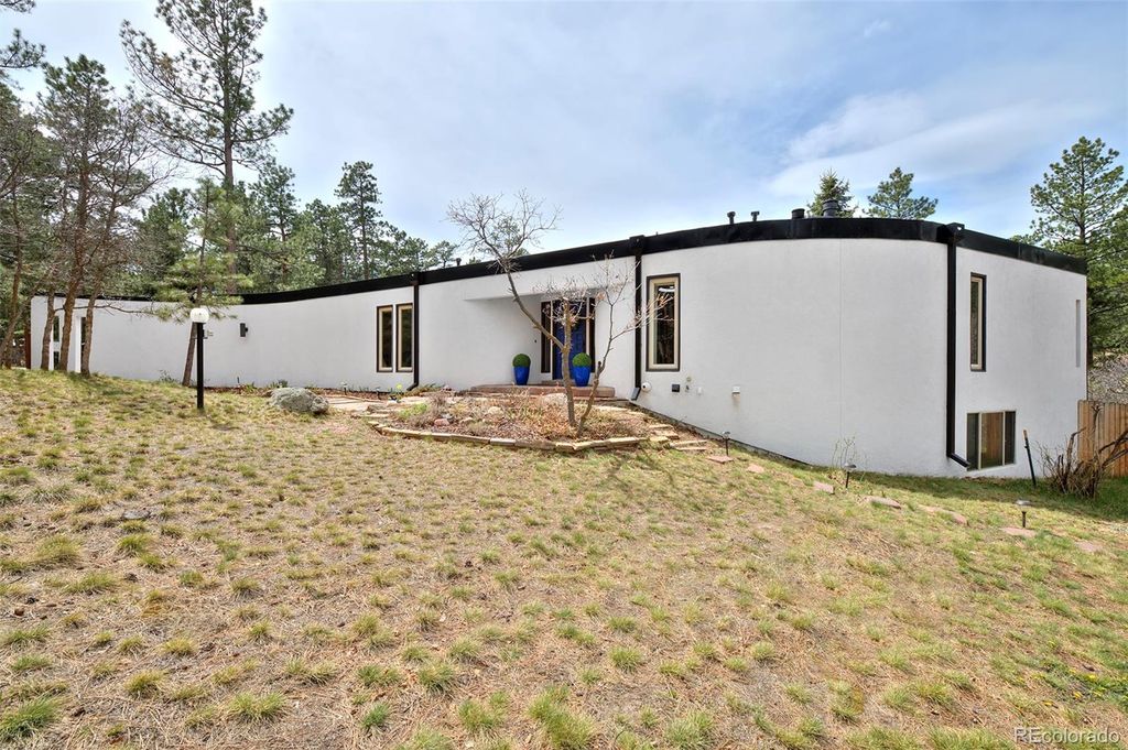 Photo of 4693 Cheyenne Drive, Larkspur, CO 80118 (MLS # 2942156)