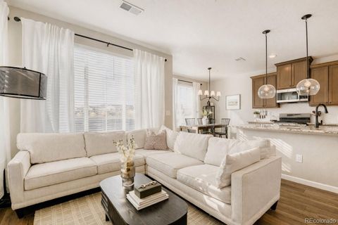 Photo of 23548 E Ida Drive #B, Aurora, CO 80016 (MLS # 7536223)