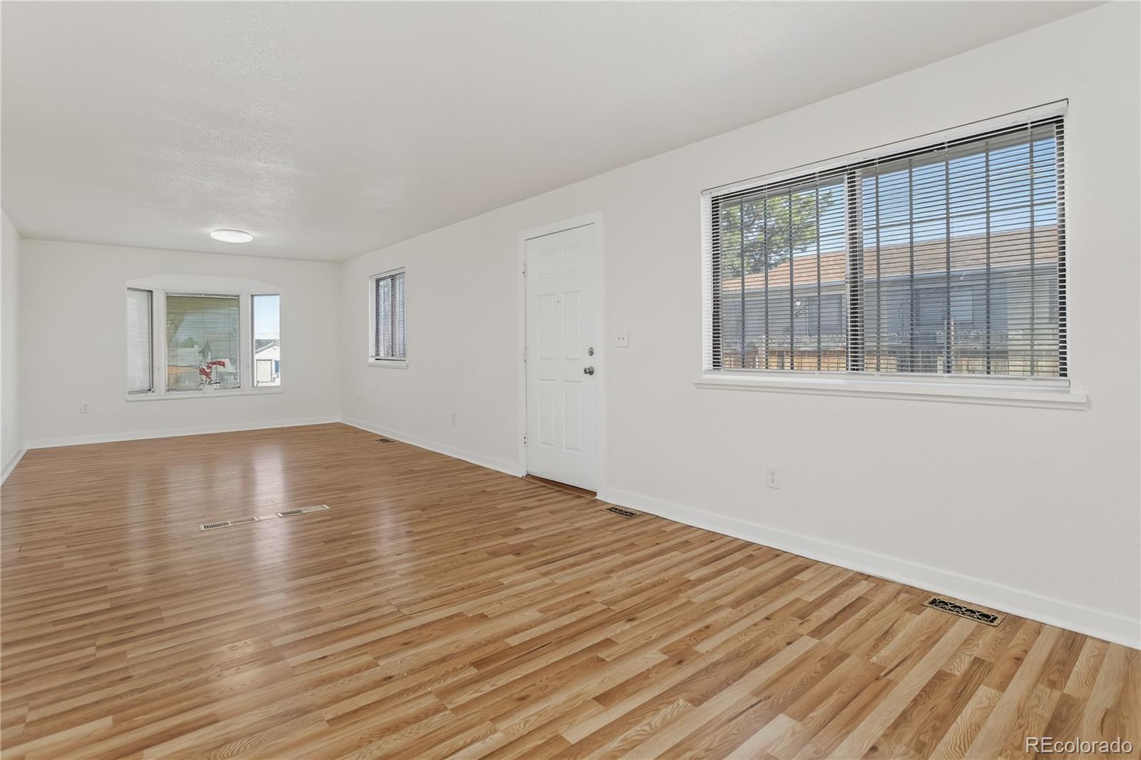 3174 W Center Avenue