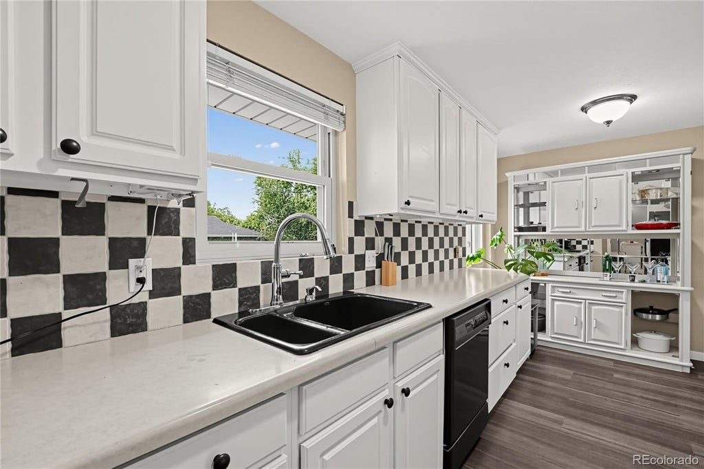 Photo of 6805 W Ellsworth Avenue, Lakewood, CO 80226 (MLS # 3317934)