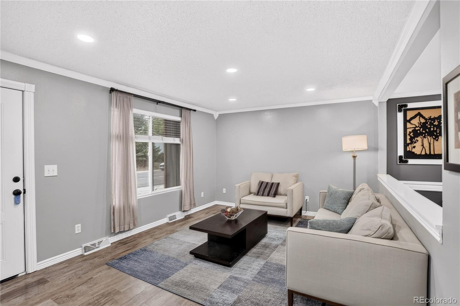 8939 W 91st Place