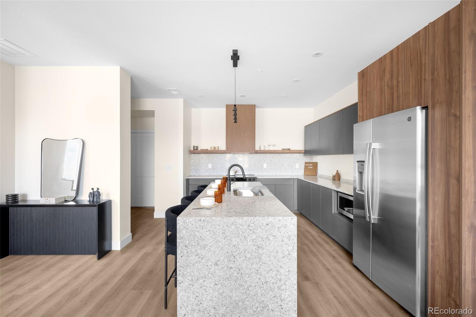 5755 W 91st Place