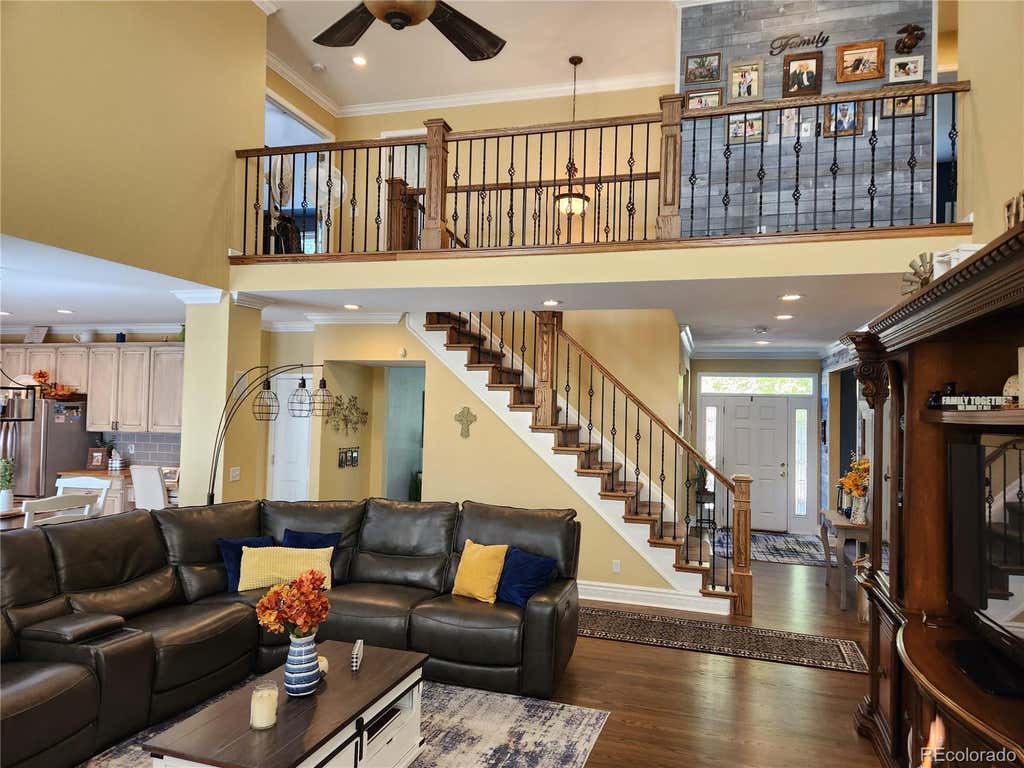 Photo of 10078 Brisbane Way, Littleton, CO 80130 (MLS # 3001219)