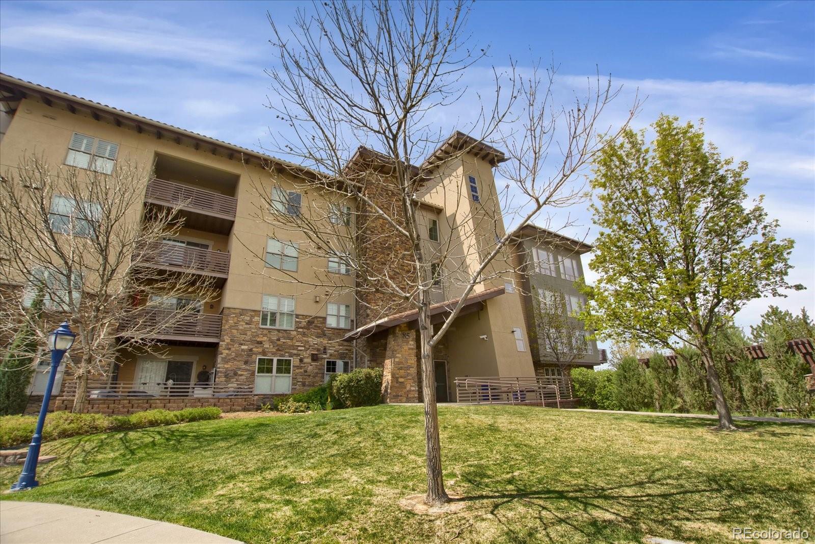 85 Rampart Way 206