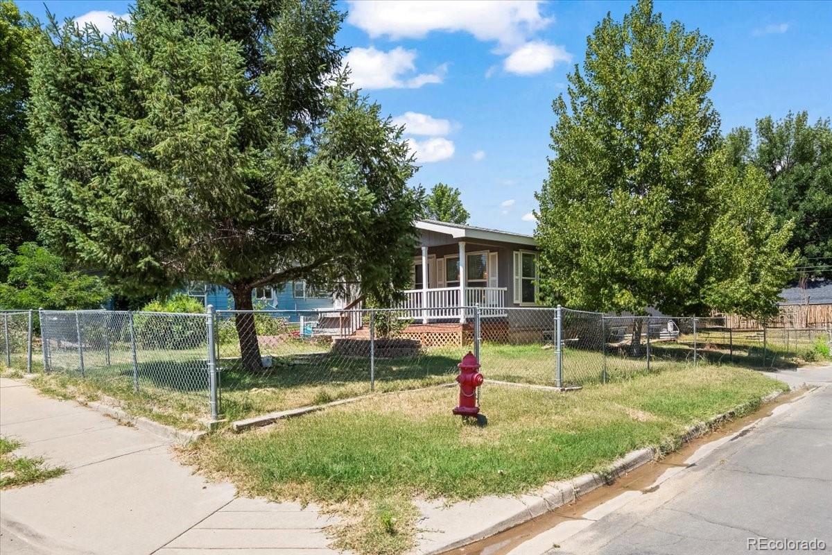 511 E Emma Street