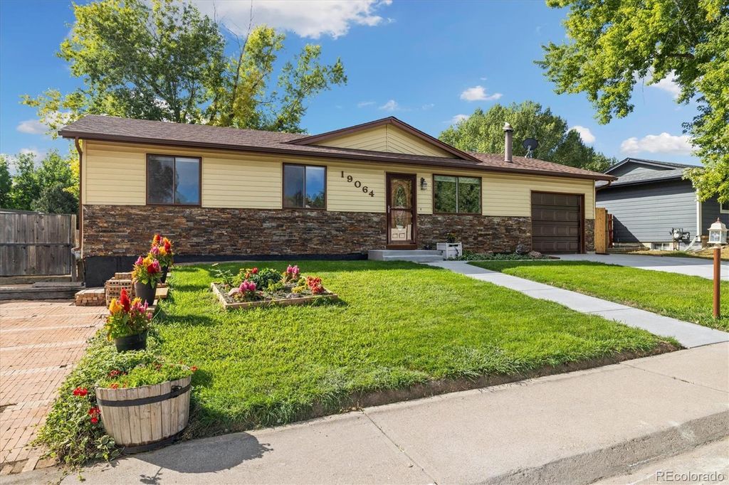 Photo of 19064 W 61st Place, Golden, CO 80403 (MLS # 5127714)