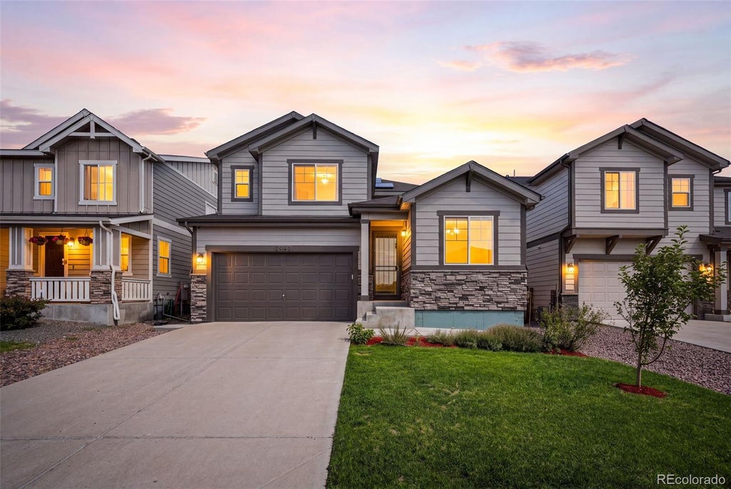 Photo of 3943 White Leaf Place, Castle Rock, CO 80108 (MLS # 6242330)