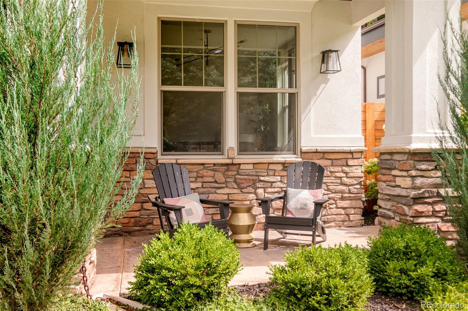 3050 S Bellaire Street