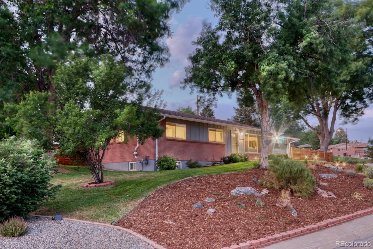 4945 W Amherst Avenue
