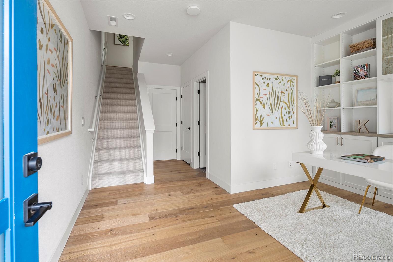 888 S Valentia Street 16-102