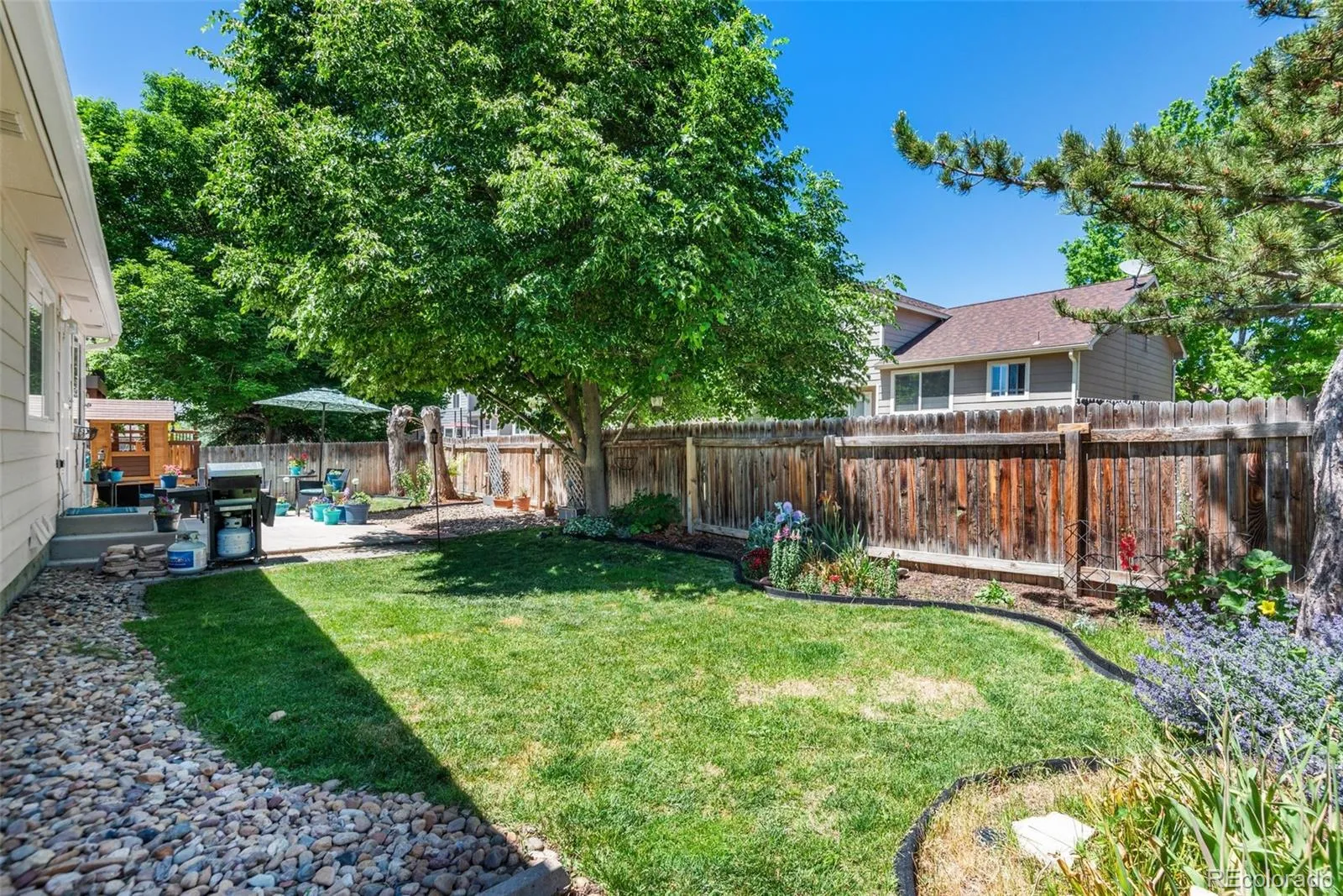 Centennial, Colorado 80015, United States, 4 Bedrooms Bedrooms, ,2 BathroomsBathrooms,Residential,Active,137204