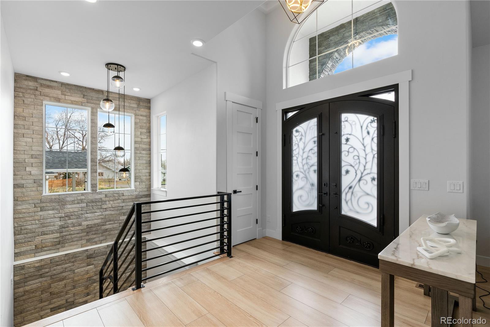 12215 Viewpoint Drive