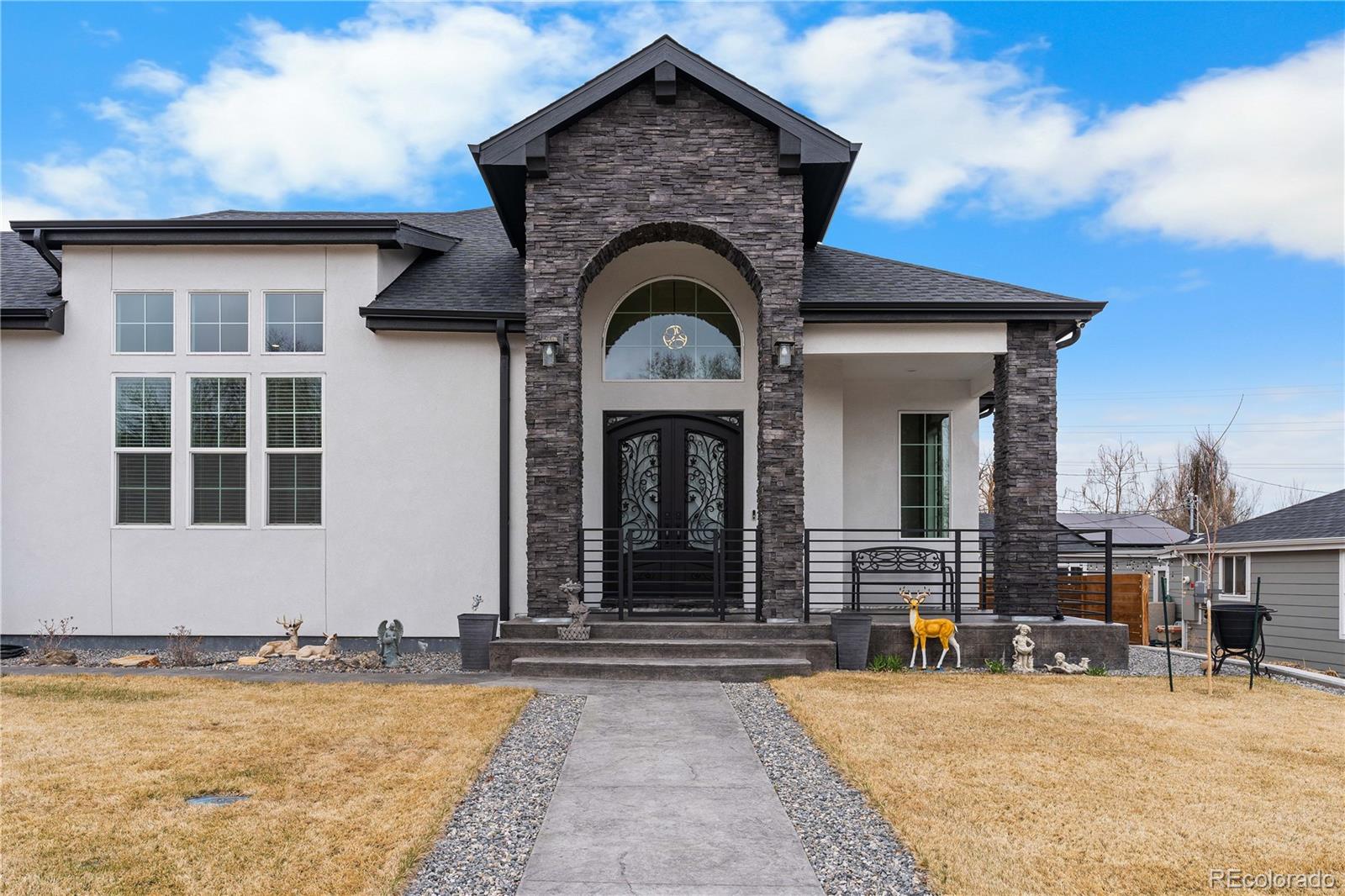 12215 Viewpoint Drive
