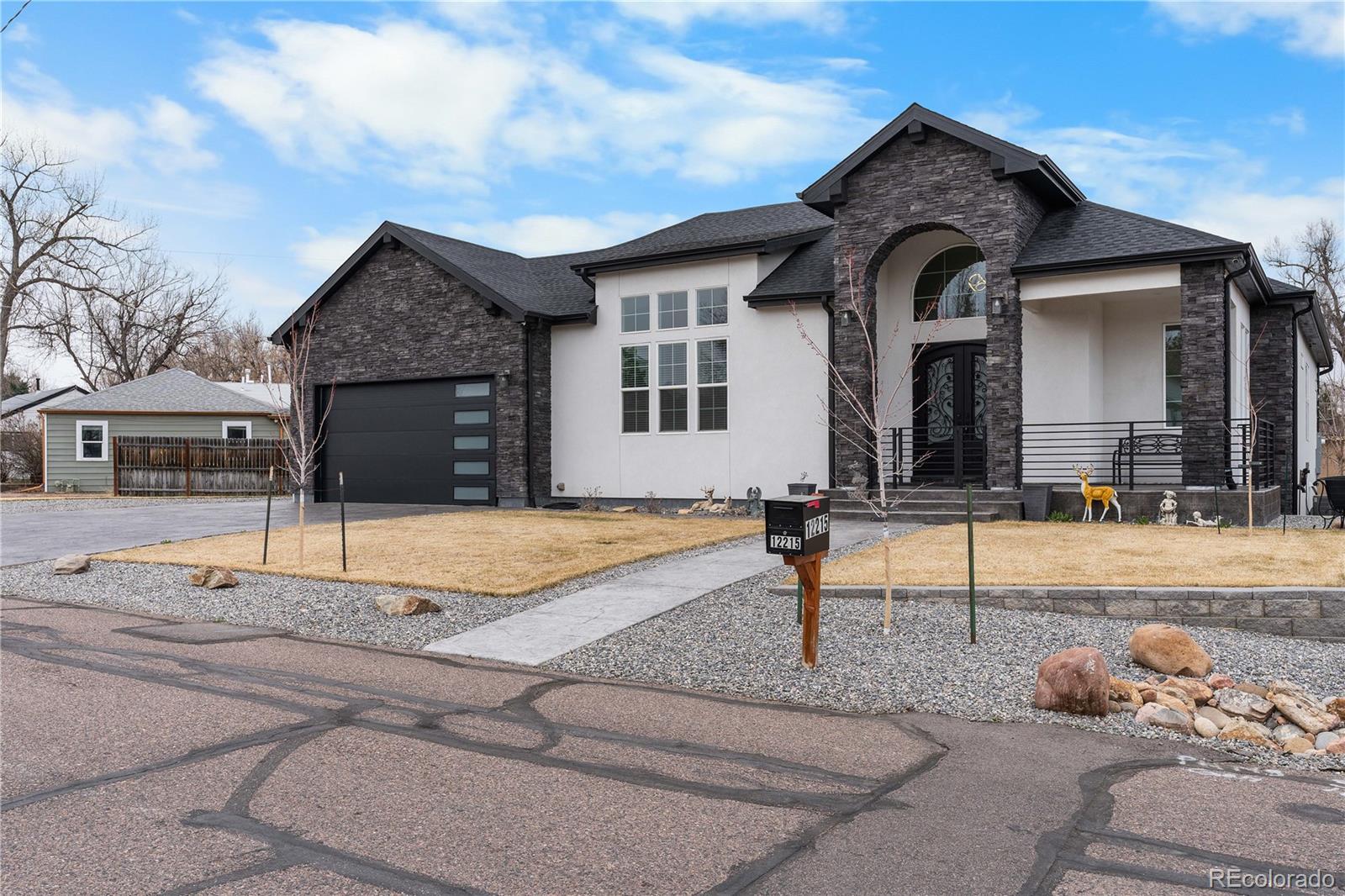 12215 Viewpoint Drive