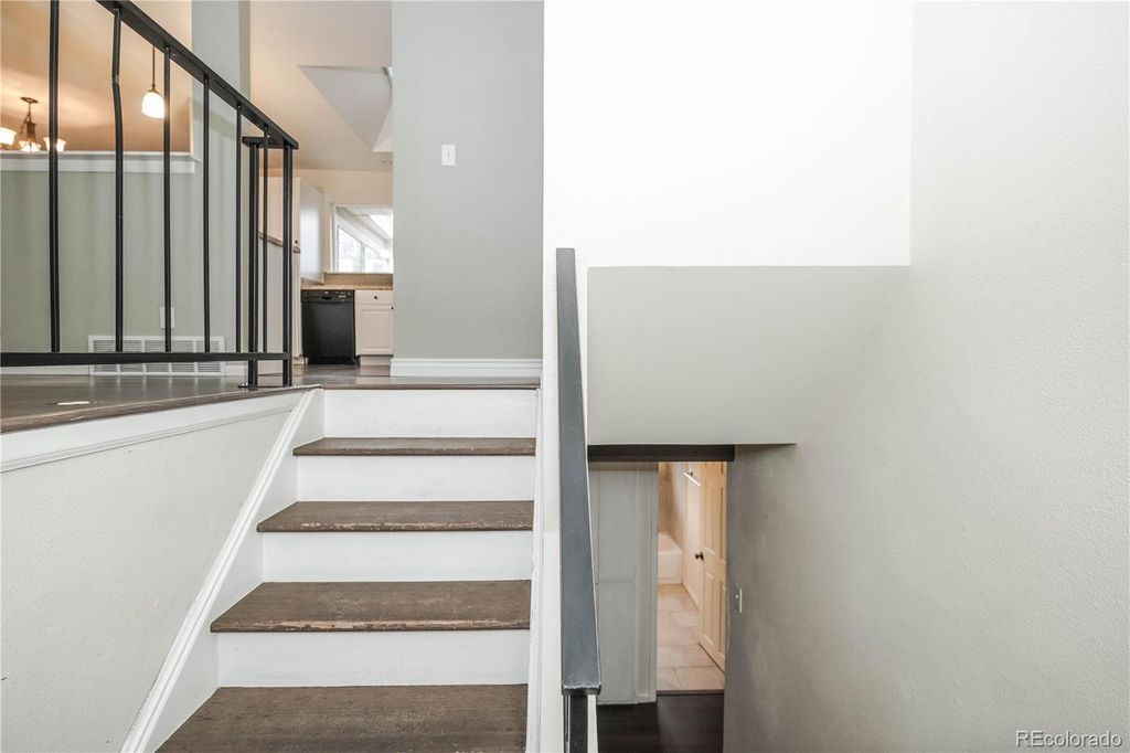 Photo of 6895 S Ulster Circle, Centennial, CO 80112 (MLS # 4149664)