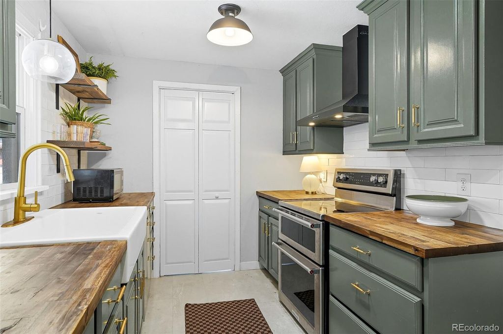 Photo of 3271 S Lafayette Street, Englewood, CO 80113 (MLS # 3643604)