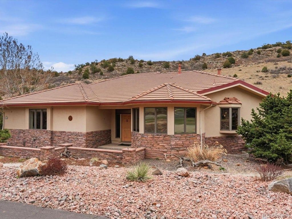 Photo of 7144 Fox Paw Trail, Littleton, CO 80125 (MLS # 5284909)