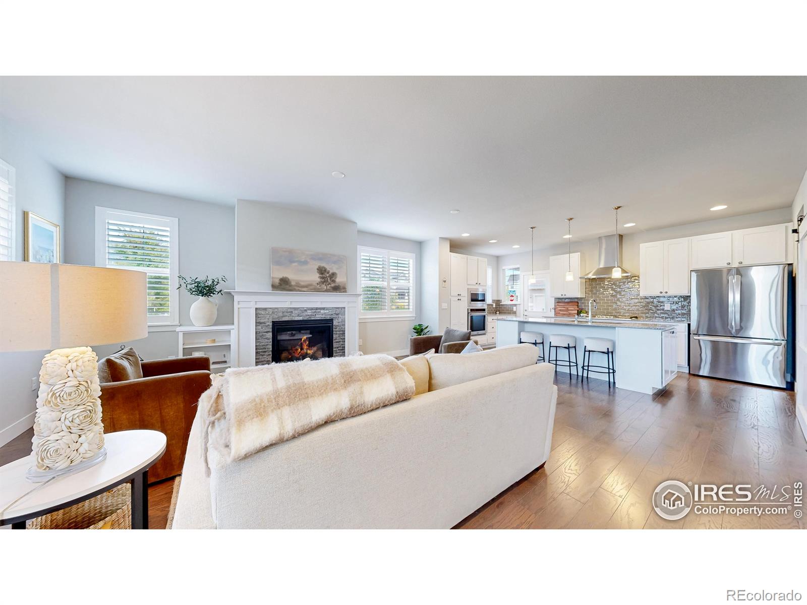 1964 W 137th Place