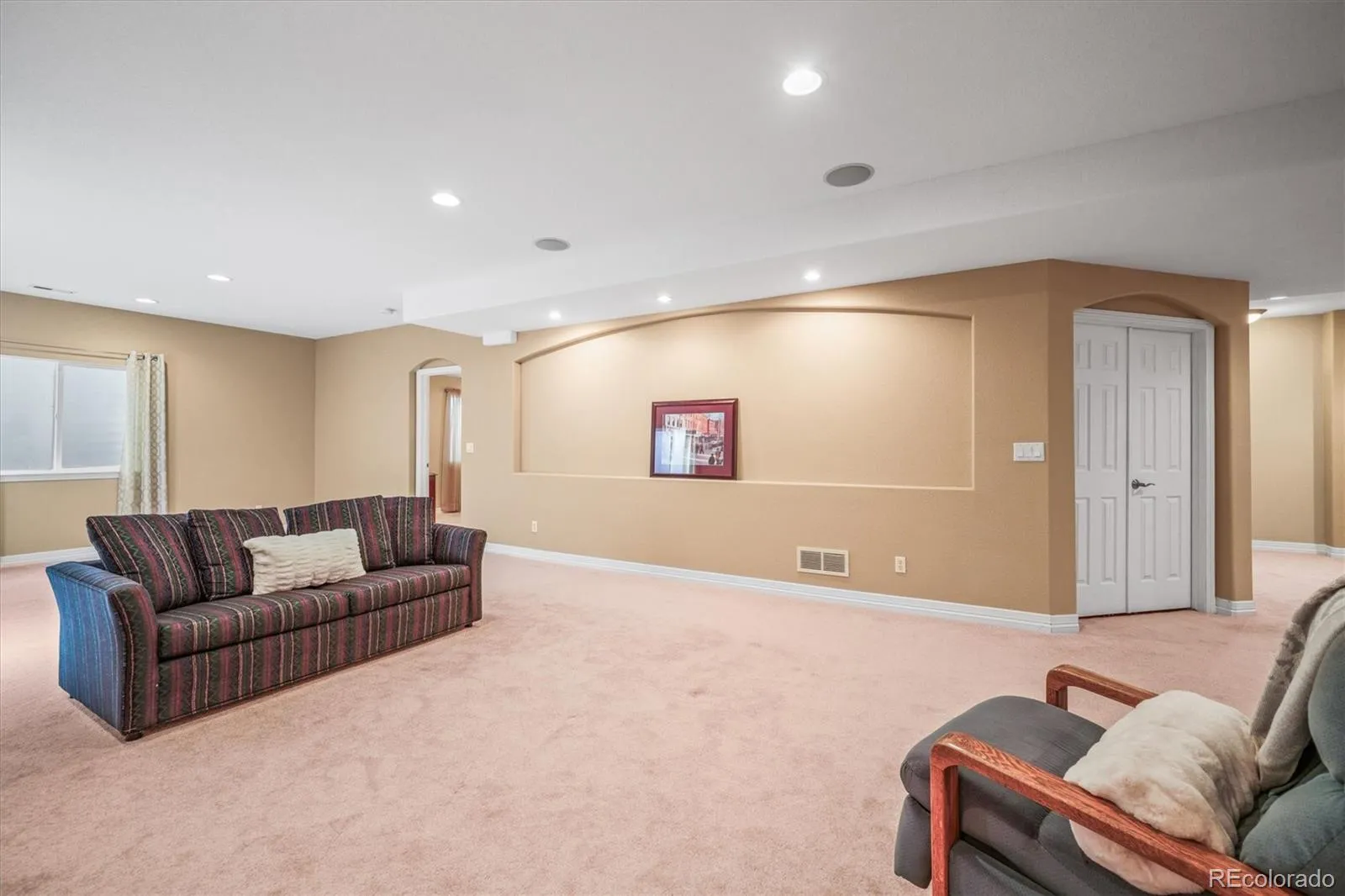 Arvada, Colorado 80007, United States, 4 Bedrooms Bedrooms, ,3 BathroomsBathrooms,Residential,Active,113315