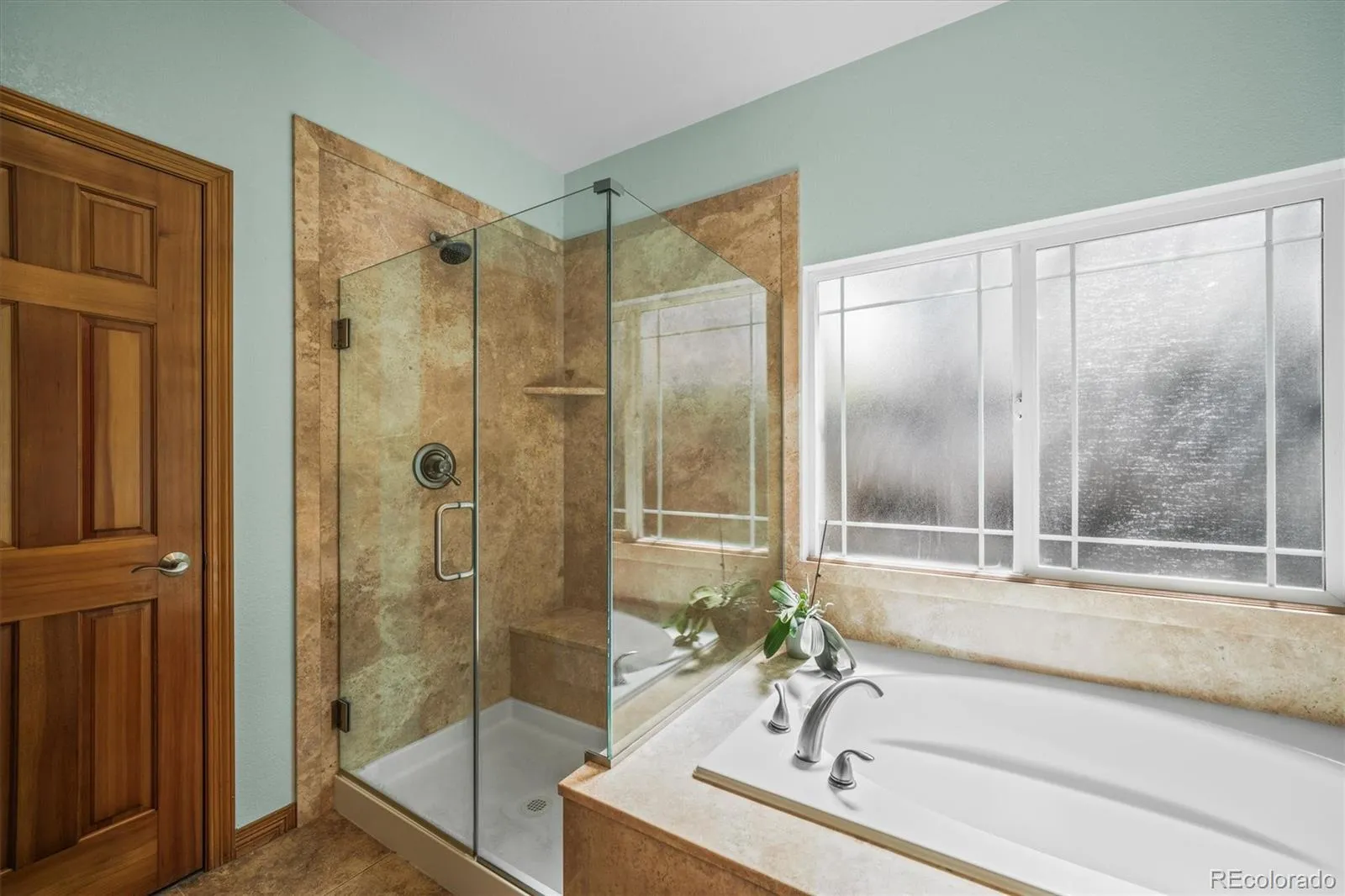 Arvada, Colorado 80007, United States, 4 Bedrooms Bedrooms, ,3 BathroomsBathrooms,Residential,Active,113315