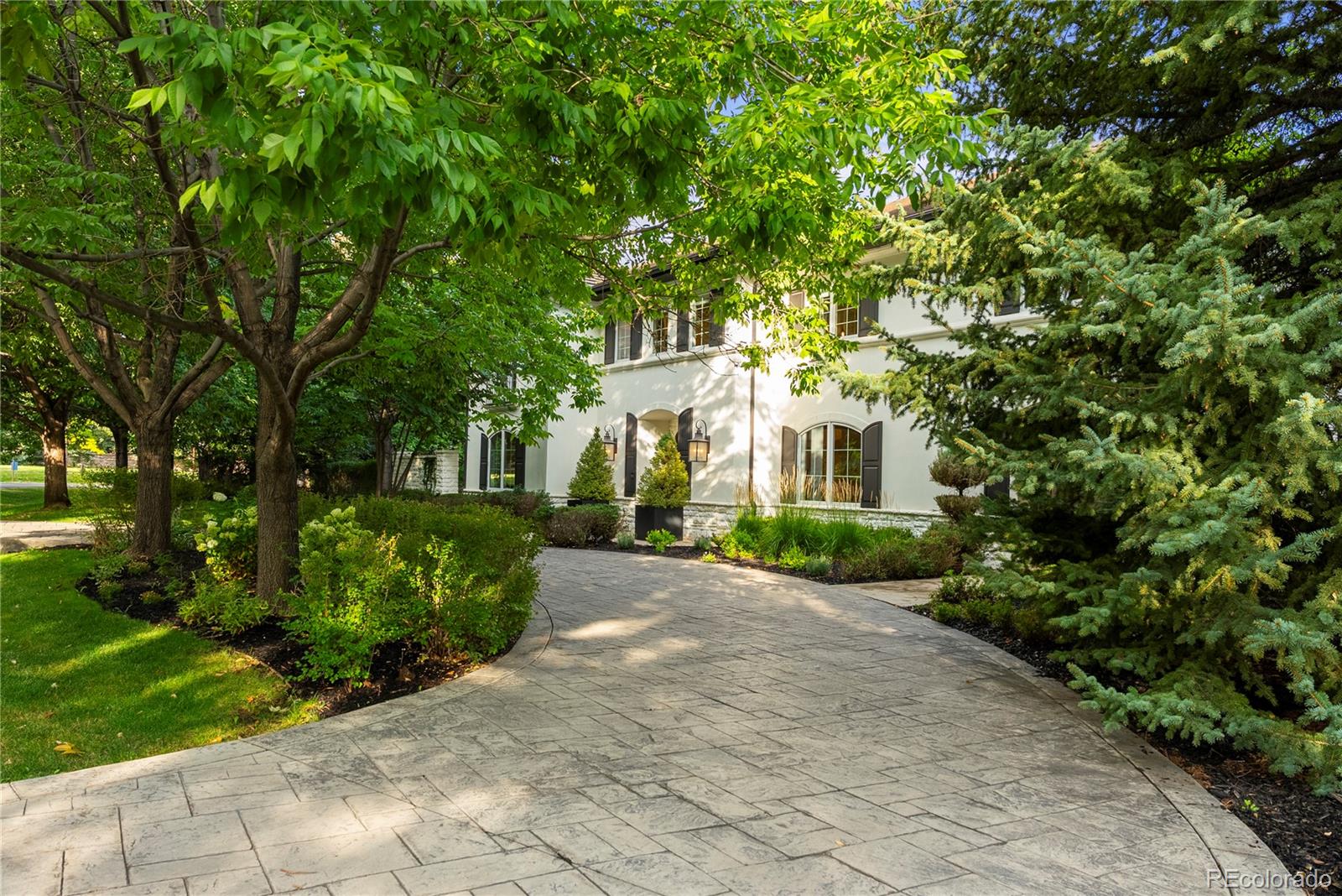 8 Gray Owl Road