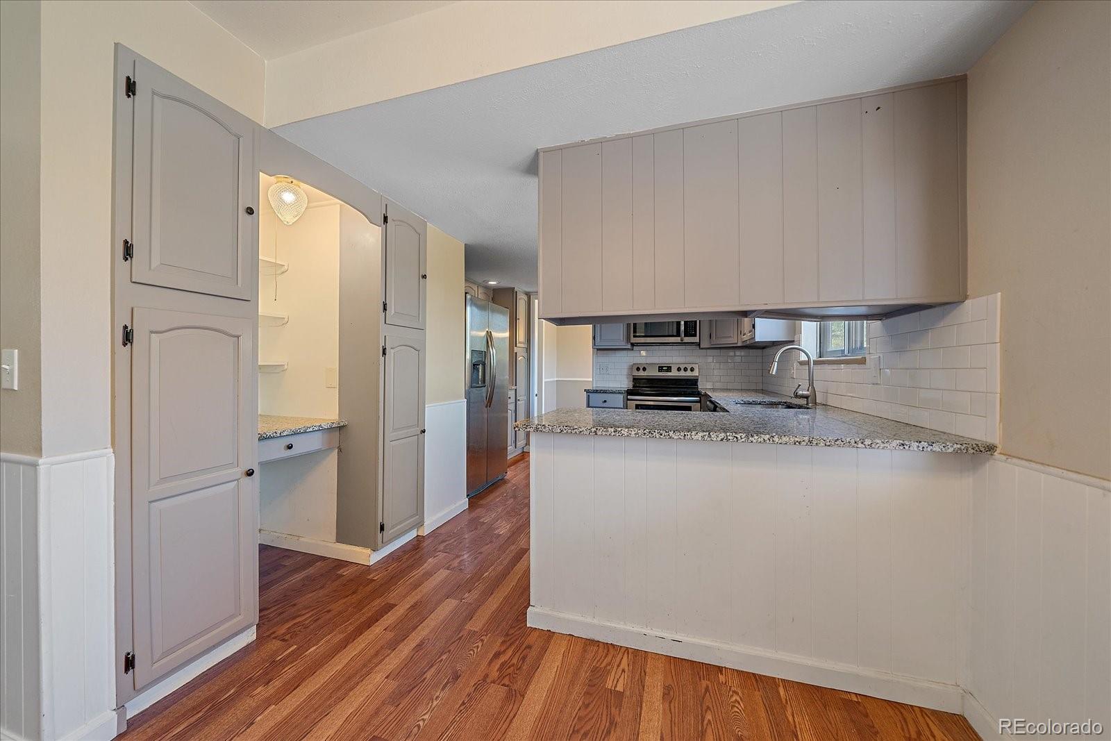1923 S Newark Way