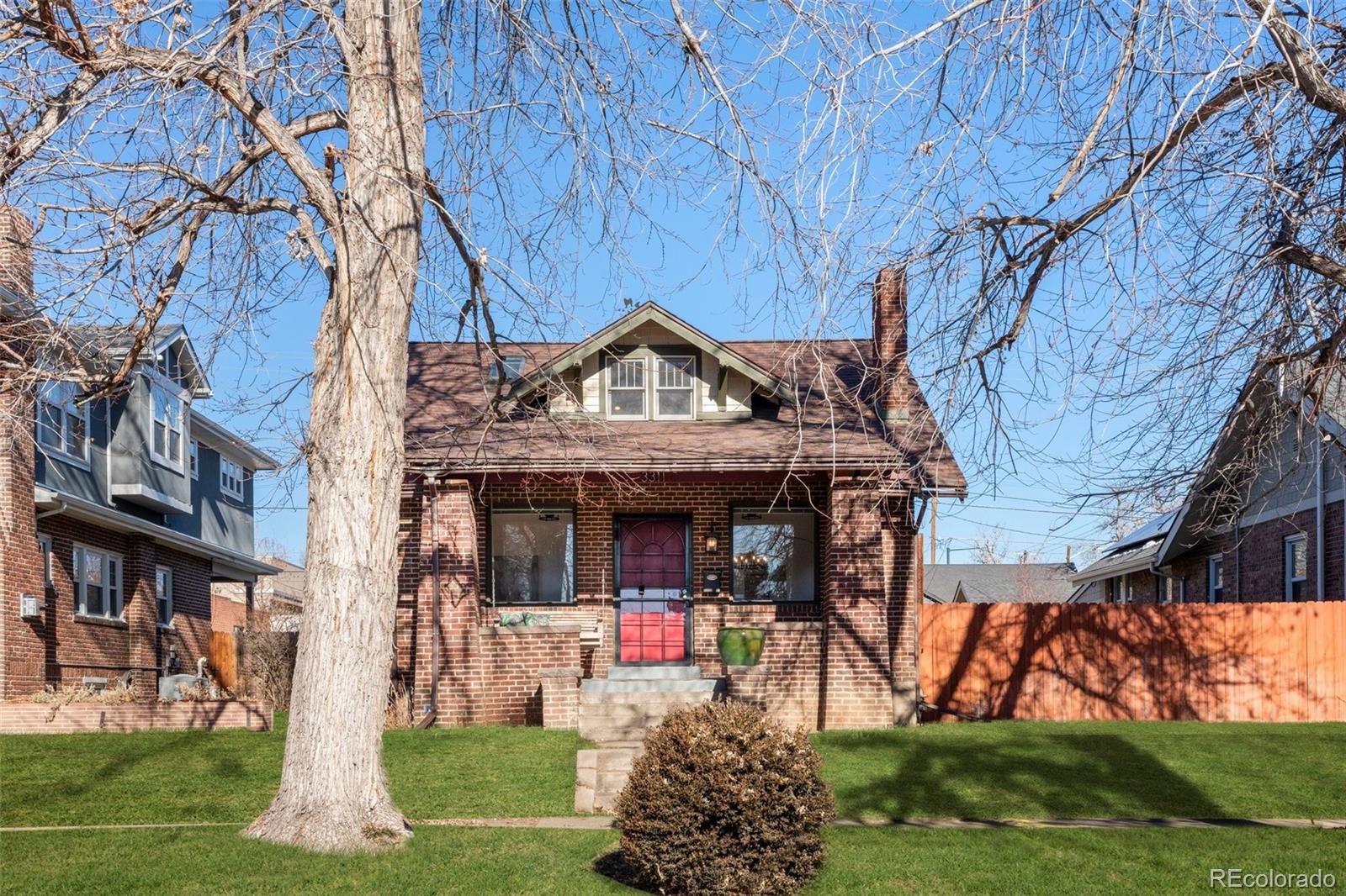 3311 W Clyde Place