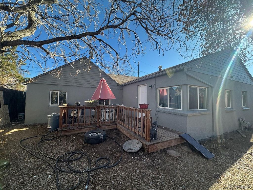 Photo of 1956 Rosemary Street, Denver, CO 80220 (MLS # 2078750)