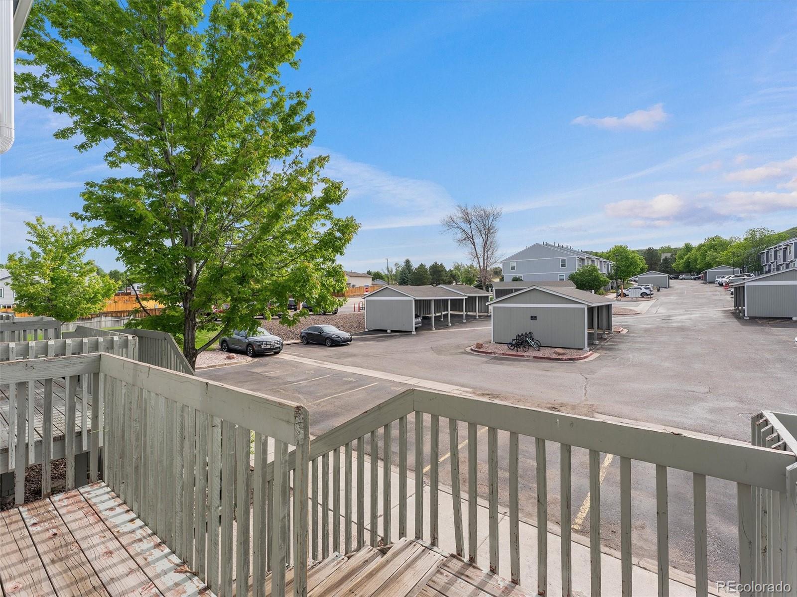 1894 Oakcrest Circle
