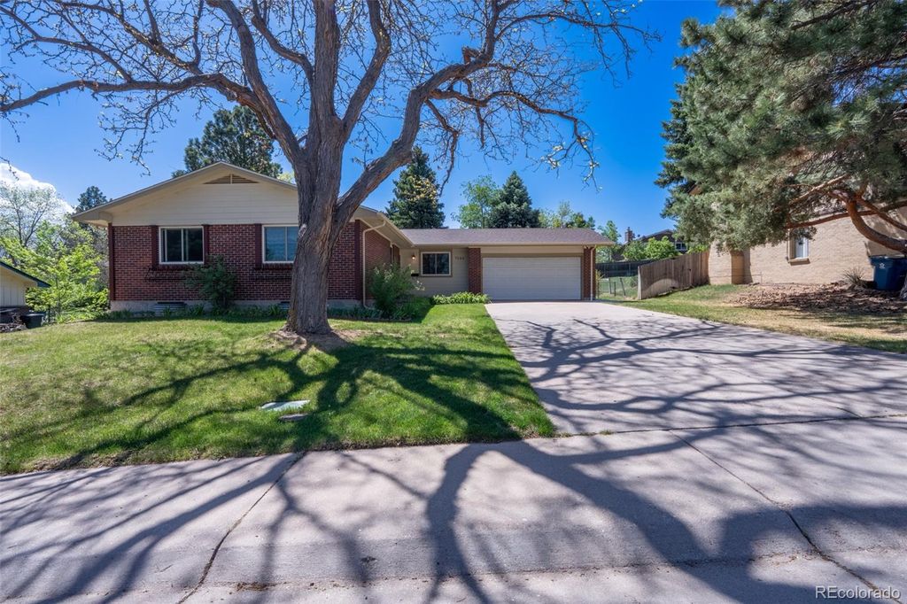Photo of 7544 E Easter Way, Centennial, CO 80112 (MLS # 9136980)
