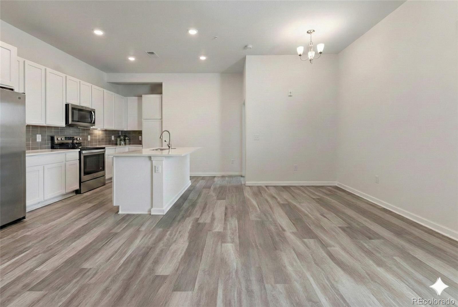 9287 Twenty Mile Road 401