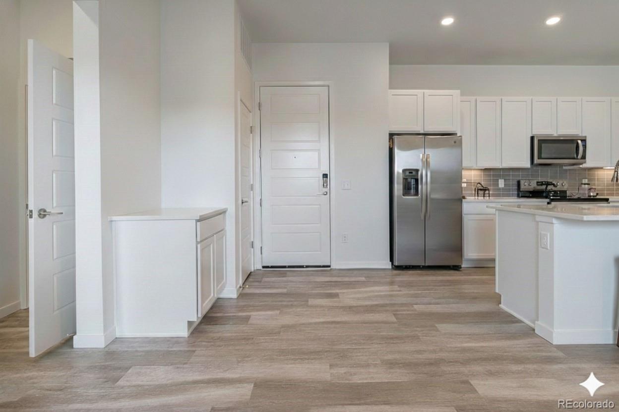 9287 Twenty Mile Road 401