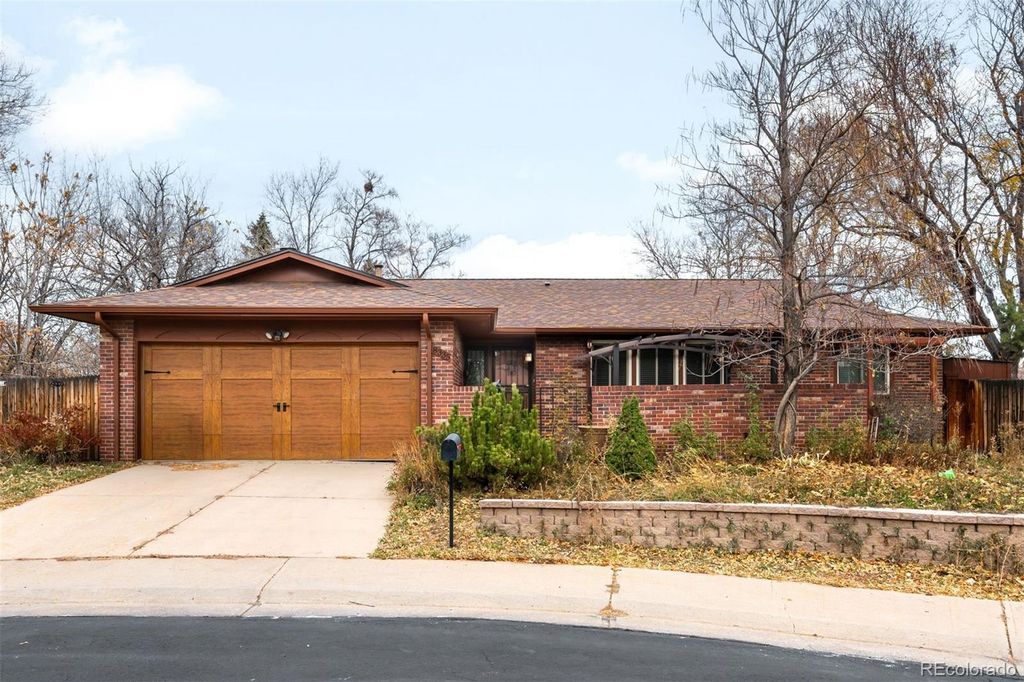 Photo of 8335 W Dakota Place, Lakewood, CO 80226 (MLS # 9703850)