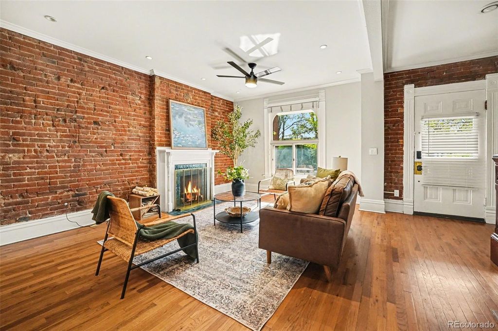 Photo of 404 S Grant Street, Denver, CO 80209 (MLS # 8012530)