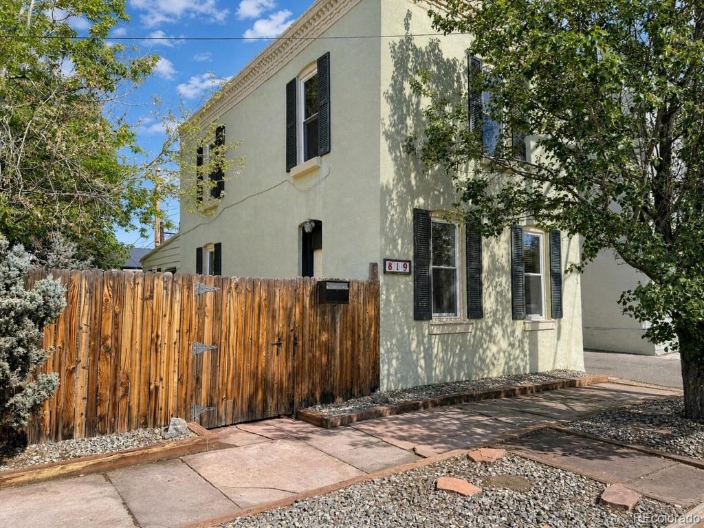 Photo of 819 E 25th Avenue, Denver, CO 80205 (MLS # 3539867)