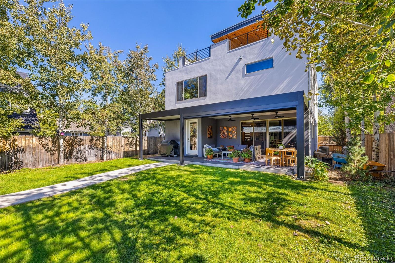 4415 Winona Court